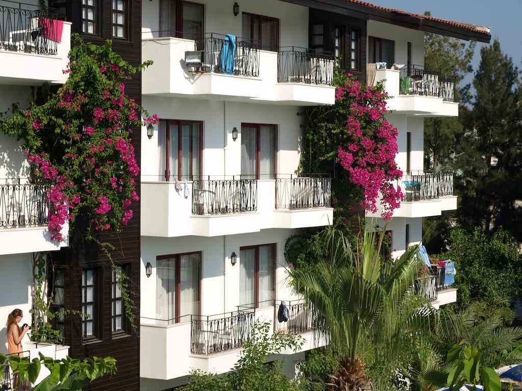 Lemas Suite Hotel Side Exteriör bild